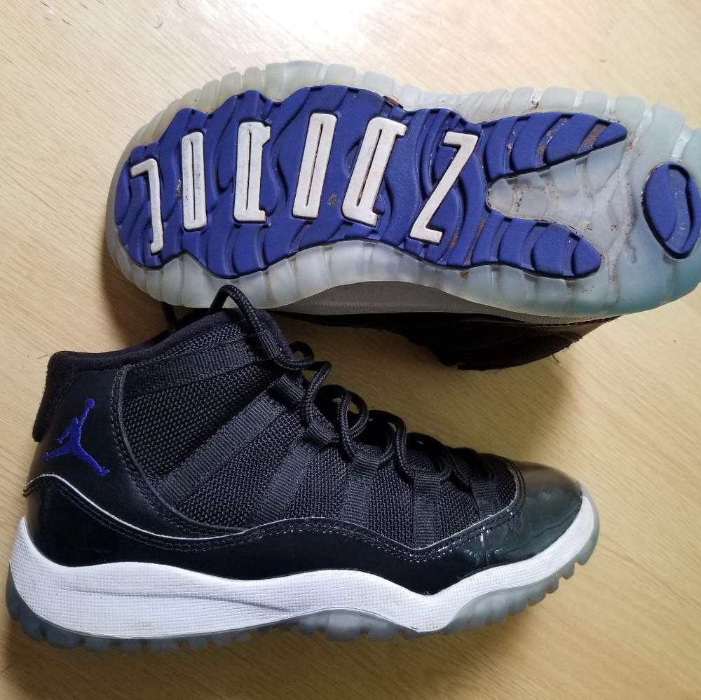 Like new little boys Nike Space Jams